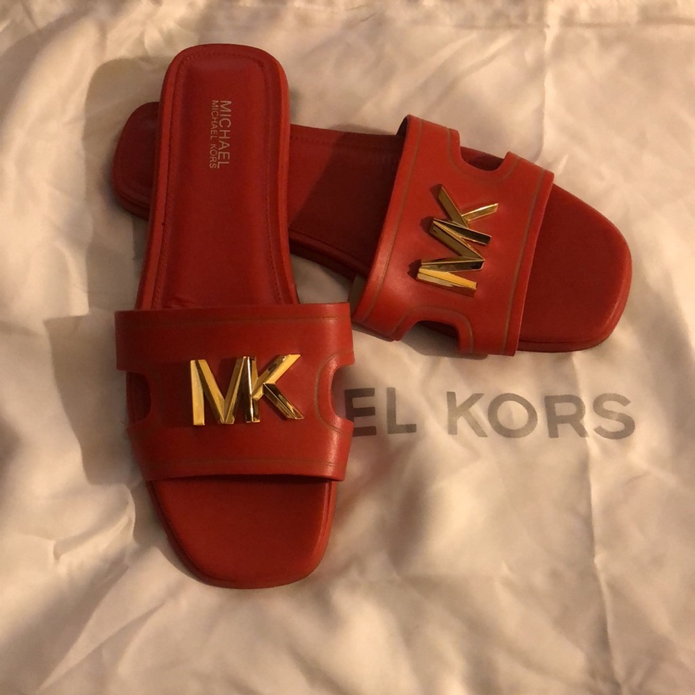 $179 MICHAEL KORS KIPPY LEATHER SLIDE SANDAL w dust bag 8 M - Picture 3 of 7
